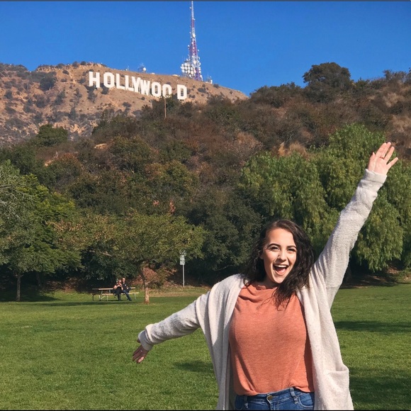 Meet your Posher, Sia - Picture 6 of 7